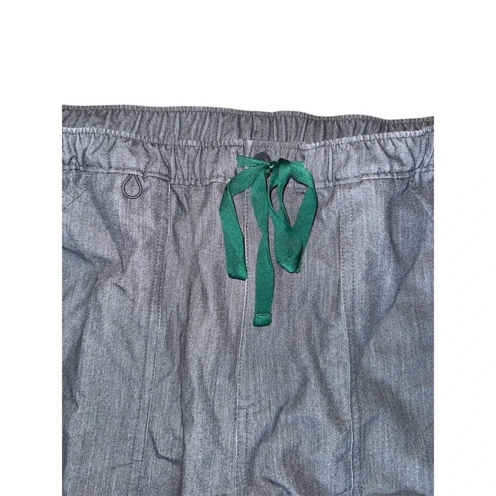 FIGS Technical Collection Men's Scrub Pants Size L Gray Cargo Drawstring‎ zipper